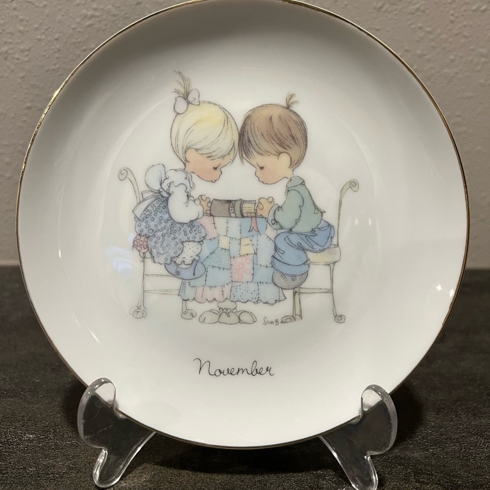 Vintage Precious Moments Decorative Plate “November” with easel 1983